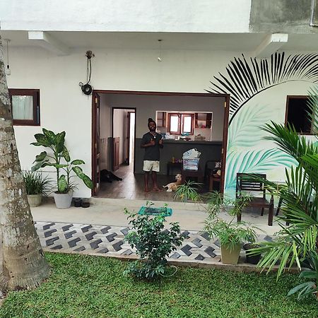 Tiger Villa Midigama Timur Bagian luar foto